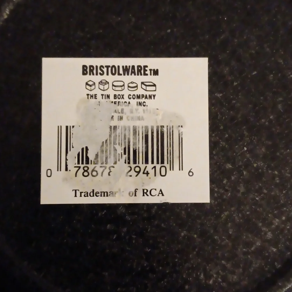 Vintage Victor His Master's Voice RCA round 5-inch tin canister - Picture 3 of 5